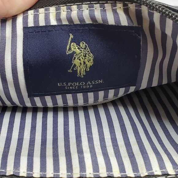 U.S. Polo Assn. Black & Tan Crossbody Bag Purse Embossed Logo & Adjustable Strap - Picture 6 of 12